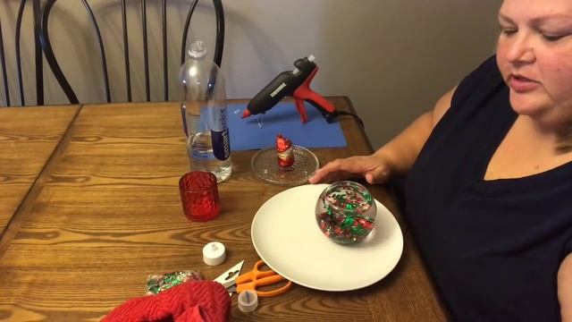 Dollar Tree DIY - Make your own Super Cute Snowglobe смотреть онлайн
