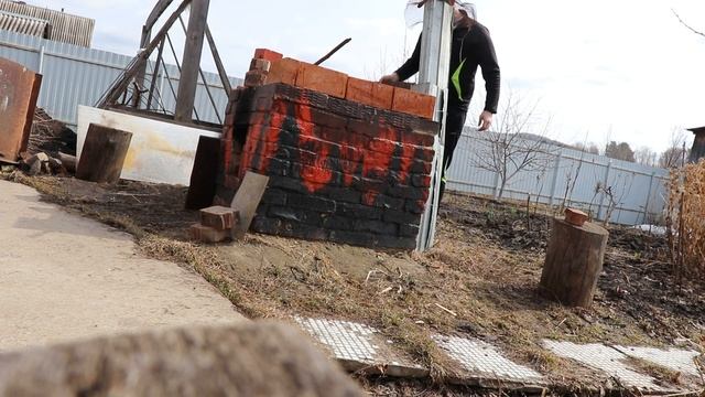 Мангал под казан из кирпича Игоря Лесника! Что стало спустя год? смотреть онлайн