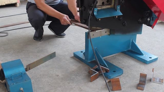 QA32-8 Metal Punching And SHearing Machine смотреть онлайн