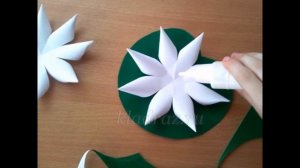 кувшинка- игольница из бумаги