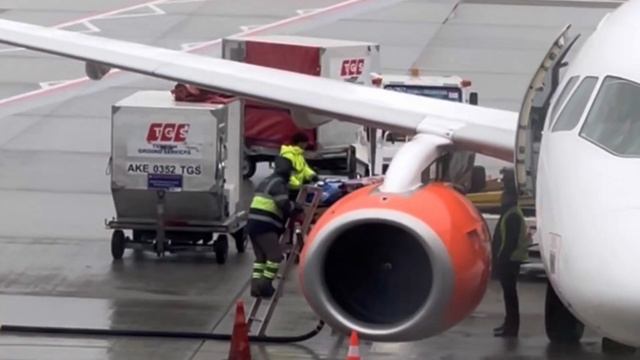 Сборы и вылет Стамбул - Минеральные Воды смотреть онлайн