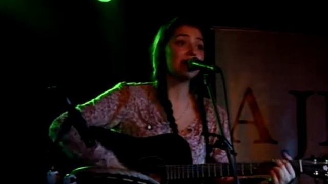 Татьяна Зыкина - Водопадами @ Шум 07.04.11 смотреть онлайн