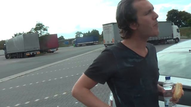 ГЕРМАНИЯ: Перекус в дороге... едем из Берлина в Амстердам... GERMANY смотреть онлайн