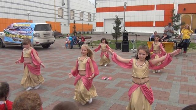 Маленькие Музыкальная шкатулка смотреть онлайн