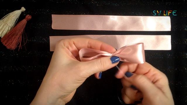 Бант из атласной ленты для новогоднего шара своими руками. Handmade смотреть онлайн