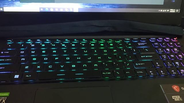 MSI ge76 Raider aurora issue Steelseries GG 14.0 смотреть онлайн