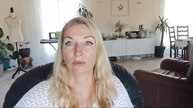 Жизнь Во Франции. Плюсы, Минусы, Люди. Новости Мира За Чаем. смотреть онлайн