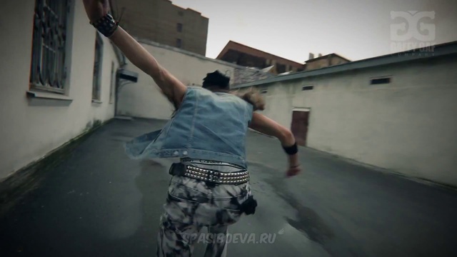 Корица Новый полицейский смотреть онлайн