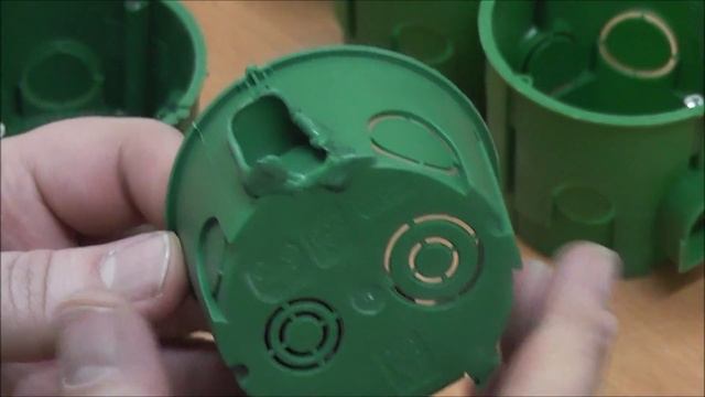 Интересный факт. "Подрозетники" замечательно горят. смотреть онлайн