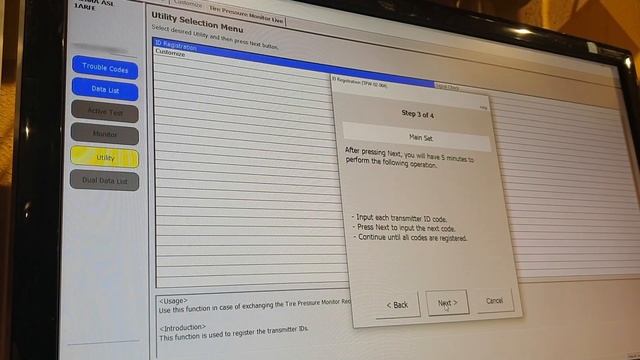 ПРОГРАММИРОВАНИЕ ДАТЧИКОВ ДАВЛЕНИЯ В ШИНАХ С ПОМОЩЬЮ TECHSTREAM, СИСТЕМА TPMS НА TOYOTA. смотреть онлайн