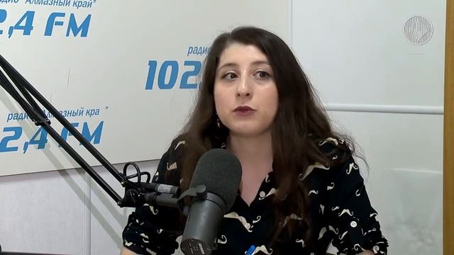 Интервью начальника Отдела молодежной политики и культуры МО "Город Мирный" Марины Ибрагимовой смотреть онлайн