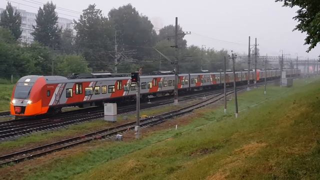 Электровоз ЭП2К-277 с пассажирским поездом Адлер - Санкт-Петербург смотреть онлайн