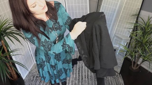Testing 8 Pantyhose Hacks *Bring new life to old Nylons* смотреть онлайн