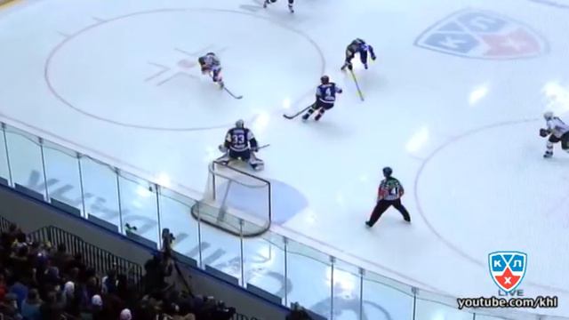 Гол Евгения Медведева / Medvedev tap's-in himself смотреть онлайн