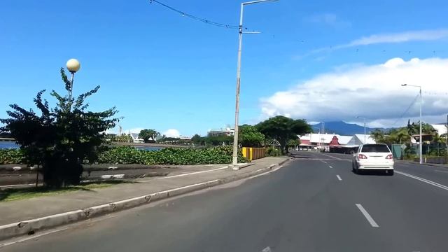 Driving in Apia the capital of SAMOA. смотреть онлайн