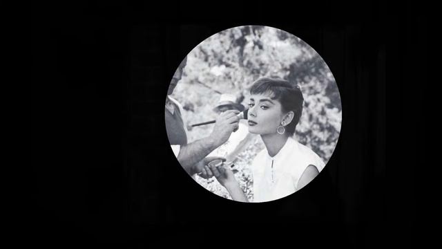 Одри Хепберн смотреть онлайн