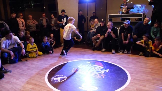 semifinal 10-13 bboy Monster vs Kesl - брейкданс батл WINTER WARS 2020 смотреть онлайн