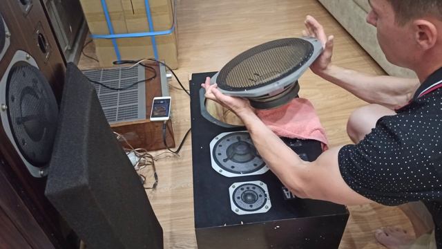 Yamaha NS 1000 m, что внутри? смотреть онлайн