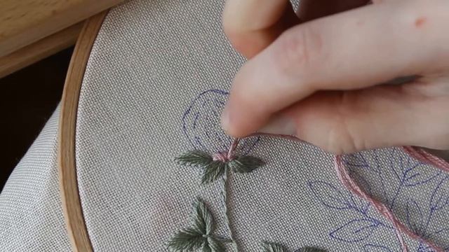 Flower embroidery. Clover. Embroidery for beginnrs. смотреть онлайн
