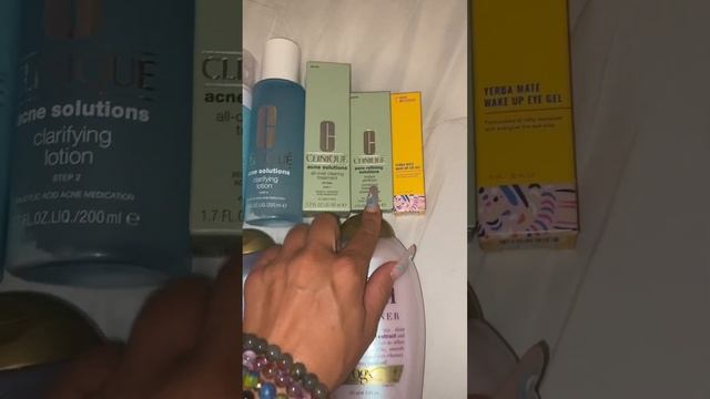 ??♀️Slice of Life Beauty VLOG: How TO CLEAR YOUR ACNE FAST! | CLINIQUE ANTI-BLEMISH SOLUTIONS смотреть онлайн