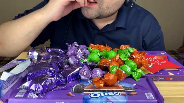 ASMR MILKA CHOCOLATE PARTY (OREO, CAKE, SNOBALLS, CHOCO CANDY) 초콜릿 리얼사운드 먹방 MUKBANG *EATING SOUNDS* смотреть онлайн
