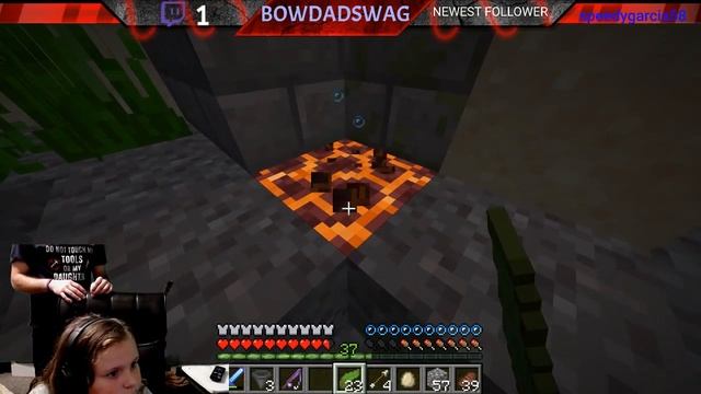 MineCraft WITH DAUGHTER Live LOOKING FOR THE ARCTIC FOX AND THE TRIDENT PART 1 смотреть онлайн