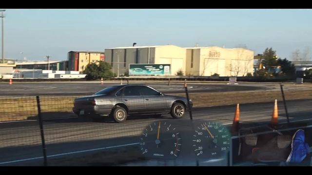 Öğrenci Drift Arabası | A31 Nissan Laurel Altima смотреть онлайн