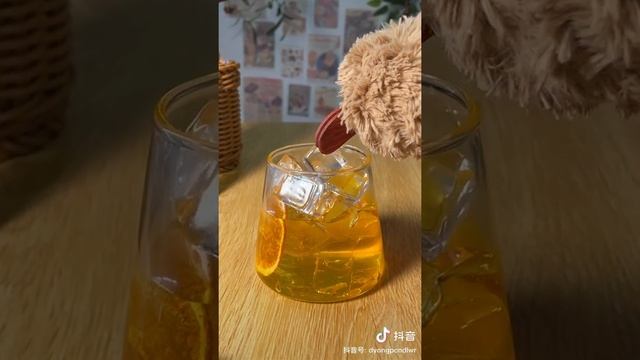 Summer is the time to drink orange sparkling water смотреть онлайн