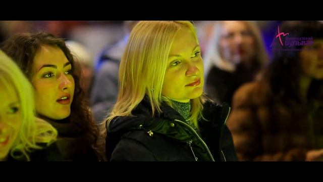 Божоле Нуво на Французском бульваре. День Французской моды смотреть онлайн