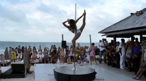 beautiful girls dancing ТАНЦЫ НА ПИЛОНЕ.   Лучший танец.   Pole Dance Show