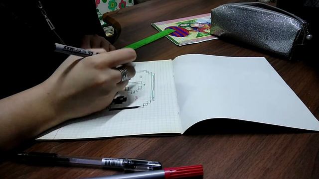 Чем заняться на карантине?Картинка по клеточкам