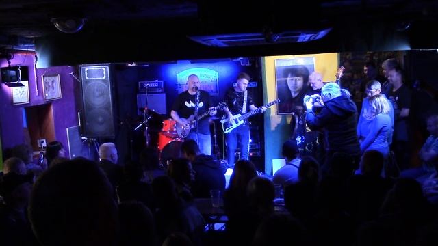 Московское время (клуб Котельная Камчатка, 09.06.2023 г) смотреть онлайн