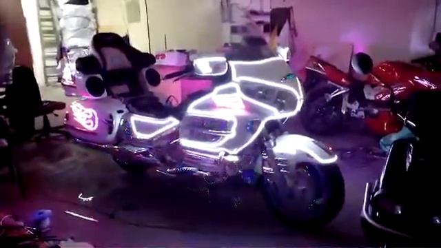 GL 1800 смотреть онлайн