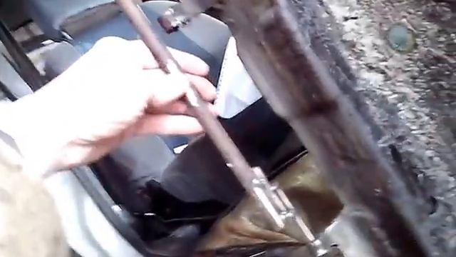 Снятие дверей на Москвиче ,простой способ смотреть онлайн