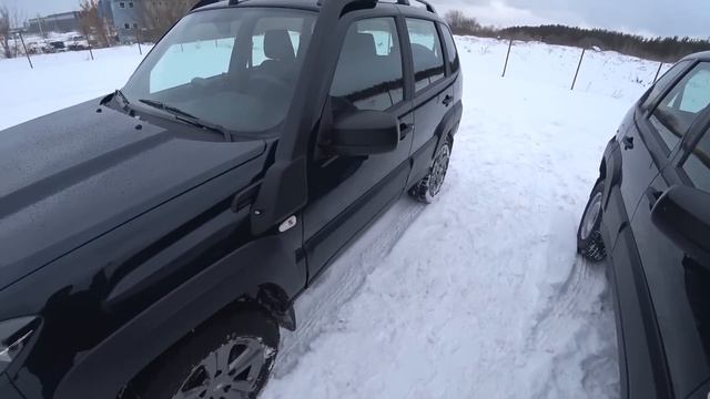 Niva Travel в минималке и люксе! Сравниваем комплектации! смотреть онлайн