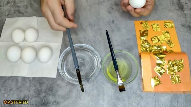 КАК ОРИГИНАЛЬНО И ПРОСТО ПОКРАСИТЬ ЯЙЦА НА ПАСХУ В ЗОЛОТО? ОЧЕНЬ КРАСИВЫЕ ЗОЛОТЫЕ ЯЙЦА НА ПАСХУ смотреть онлайн