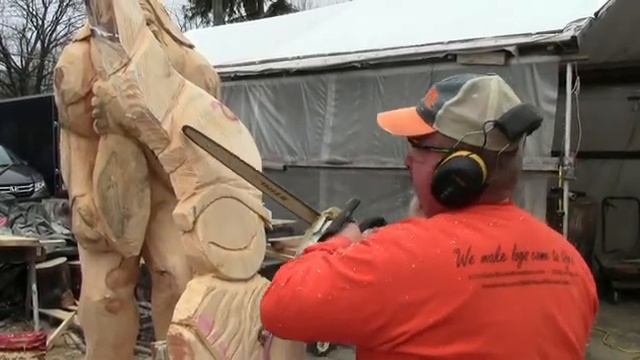 Simple Snowman Chainsaw Carving Tutorial смотреть онлайн