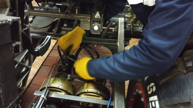 Добиваем МОНСТРА! Блокировка рамы, ручной тормоз и газ #21. В поисках сокровищ смотреть онлайн