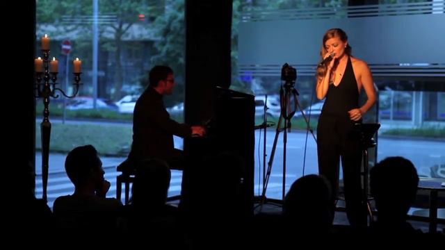 "These boys only listen to me, when I sing." - Lebenslieder. смотреть онлайн