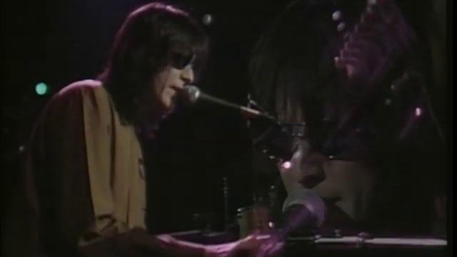 Todd Rundgren - Bag Lady (Live) смотреть онлайн