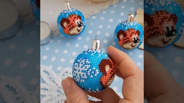 Елочный шар с тигром - символом года 2022 смотреть онлайн