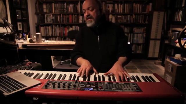 Dave McKean - The Donor by Judee Sill смотреть онлайн