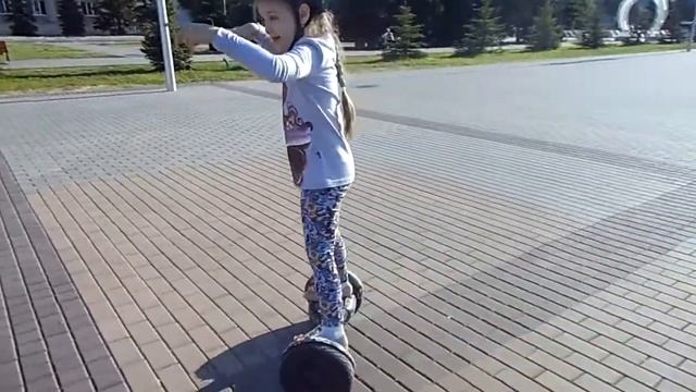 Так я начинала когда-то кататься на скутере смотреть онлайн