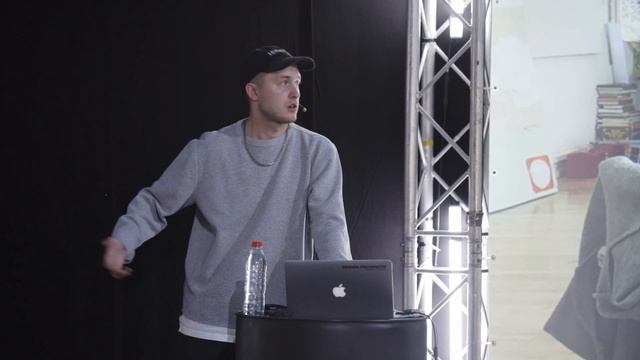 Где найти работу за границей | Сергей Сурганов | Prosmotr смотреть онлайн