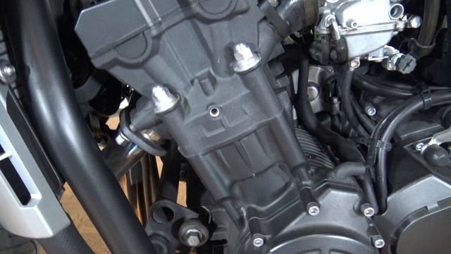 2005 Yamaha FZ1 смотреть онлайн