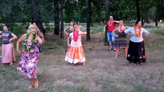 Гавайские танцы в Запорожье с Людмилой Волковой. смотреть онлайн