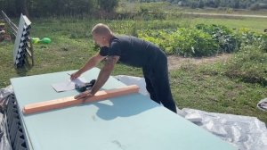 Как ОДНОМУ прикрутить гипсокартон на потолок