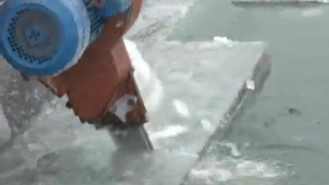 Резка льда для городка смотреть онлайн