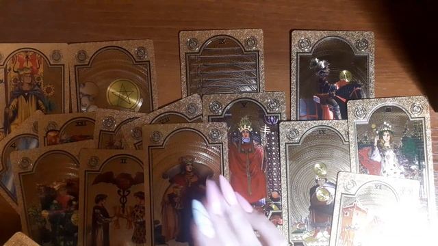 4 КОРОЛЕВЫ|События летом:общий фон,любовь,работа смотреть онлайн