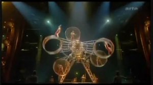 Cirque du Soleil - Колесо смерти!